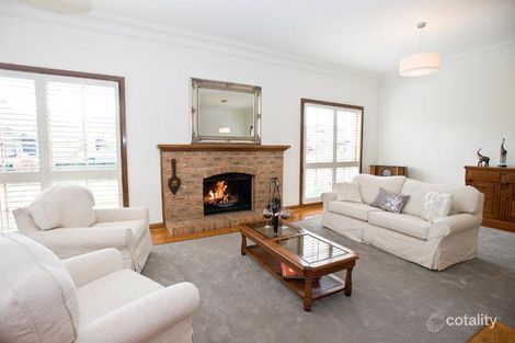 Property photo of 31 Upland Road Strathmore VIC 3041