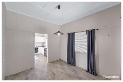 Property photo of 33 Ellis Street Berserker QLD 4701