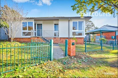 8 Harrah Pl, Bradbury, NSW 2560