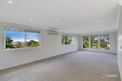 Property photo of 3 Barrymount Crescent Mount Lofty QLD 4350