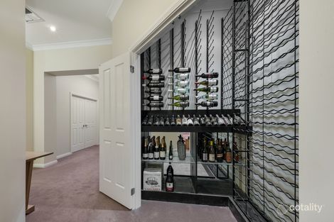 Property photo of 2 The Grange Kirkham NSW 2570
