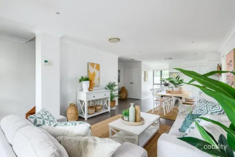 Property photo of 28/61 East Quay Drive Biggera Waters QLD 4216