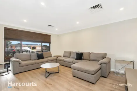 Property photo of 11 Solander Drive St Clair NSW 2759