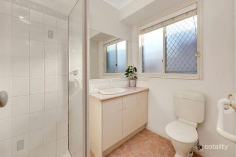 Property photo of 6 Castlemaine Way Caroline Springs VIC 3023