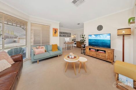Property photo of 6 Castlemaine Way Caroline Springs VIC 3023