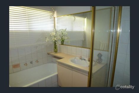 Property photo of 176 Lyrebird Drive Carrum Downs VIC 3201