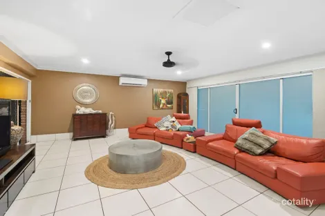 Property photo of 32 Maui Crescent Oxenford QLD 4210