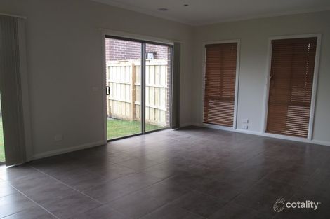 2/12 Stellato Pl, Hampton Park, VIC 3976