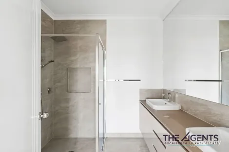 Property photo of 15 Bear Street Tarneit VIC 3029