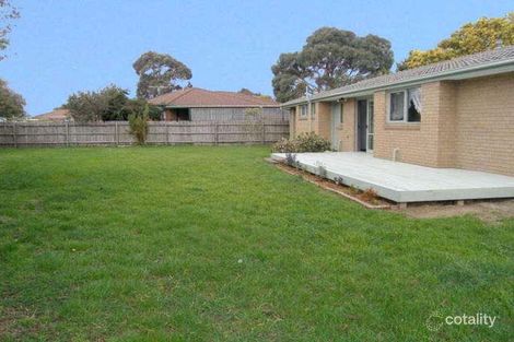 Property photo of 4 Walsh Retreat Berwick VIC 3806