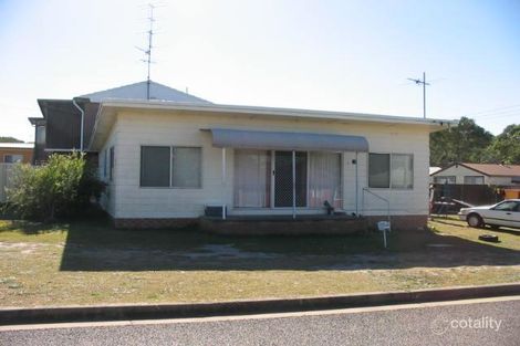 1 Richardson Ave, Boat Harbour, NSW 2316