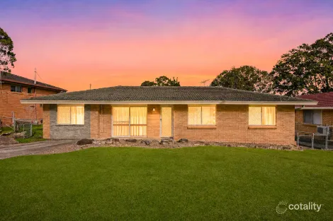 Property photo of 17 Rholanda Crescent Springwood QLD 4127