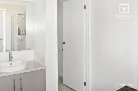 Property photo of 5 Bruce Court Shepparton VIC 3630