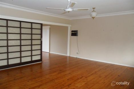 Property photo of 2 Maxine Close Eleebana NSW 2282