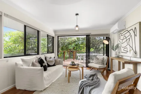 Property photo of 30 Suncroft Street Mount Gravatt QLD 4122