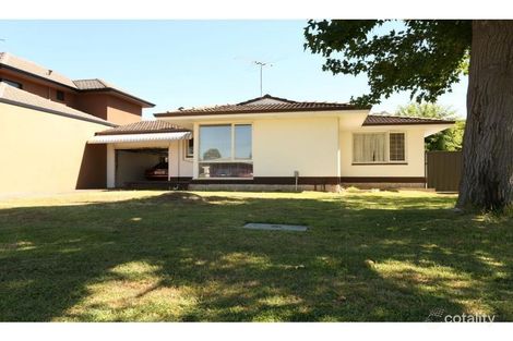 8 Kingsall Rd, Attadale, WA 6156