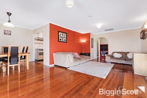 Property photo of 10 Bellvue Court Noble Park North VIC 3174