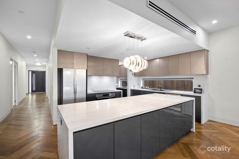 Property photo of 70 Rossiter Retreat Cranbourne North VIC 3977
