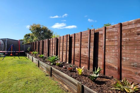 Property photo of 19 Mawson Court Urraween QLD 4655