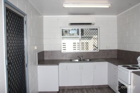 2/2 Highview Pl, Belvedere, QLD 4860