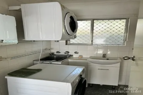 Property photo of 20 Merilba Street Narromine NSW 2821