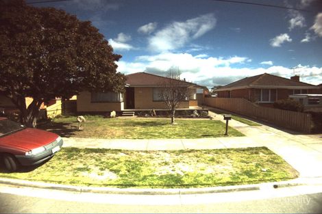 15 Talpa Cres, Corio, VIC 3214