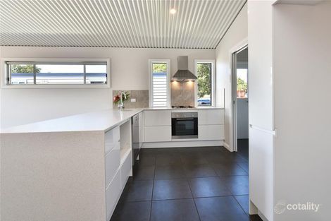 Property photo of 2/5A Dill Street Kurri Kurri NSW 2327