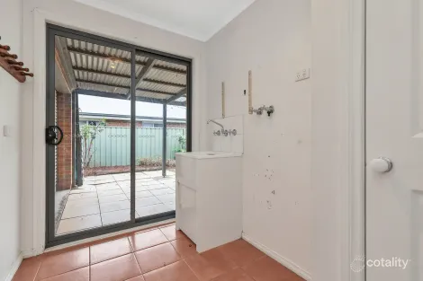 Property photo of 28 Roberts Court Echuca VIC 3564