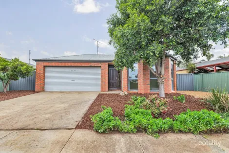 Property photo of 28 Roberts Court Echuca VIC 3564