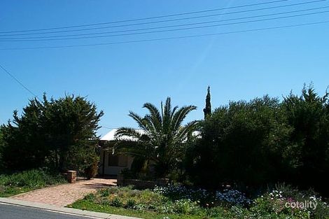 2 Walton Pl, Quinns Rocks, WA 6030