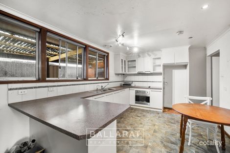 Property photo of 22 Clover Street Wendouree VIC 3355