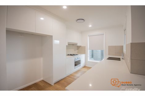 Property photo of 5 Manchurian Circuit Dubbo NSW 2830