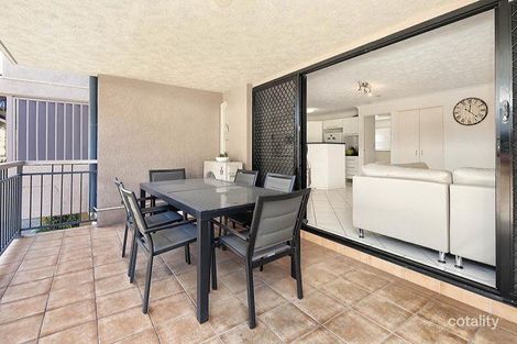 Property photo of 2/338 Cornwall Street Greenslopes QLD 4120