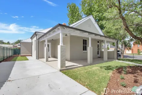 32 Travers St, Wagga Wagga, NSW 2650