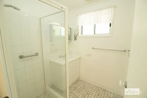 Property photo of 101 Lakes Drive Laidley Heights QLD 4341