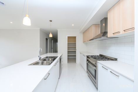 Property photo of 31 Roscommon Avenue Alfredton VIC 3350