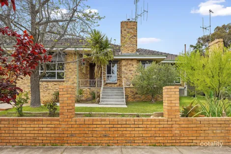 Property photo of 8 Swalling Crescent Kennington VIC 3550