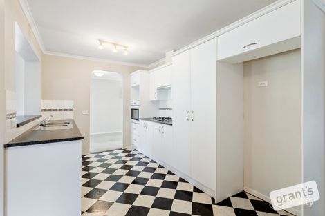 Property photo of 3 Eyebright Square Hallam VIC 3803