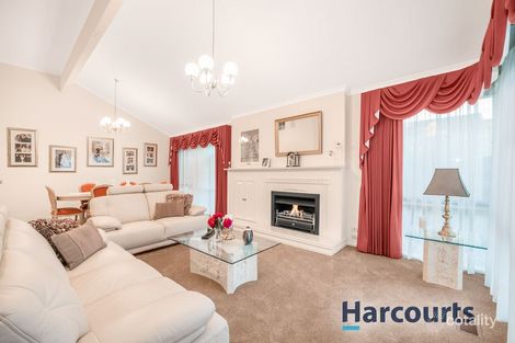 Property photo of 11 Paperbark Place Knoxfield VIC 3180