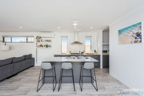 Property photo of 35 Bonnington Loop Madora Bay WA 6210