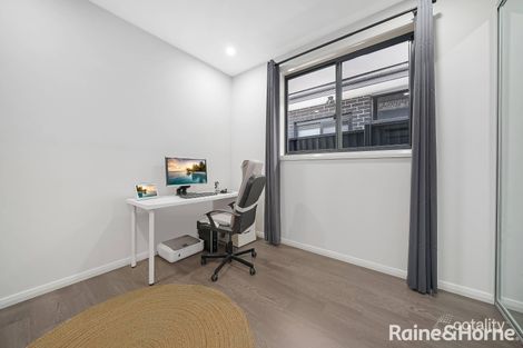 Property photo of 12 Stoneham Circuit Oran Park NSW 2570