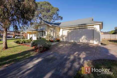 Property photo of 18 Rowcroft Avenue Lynbrook VIC 3975