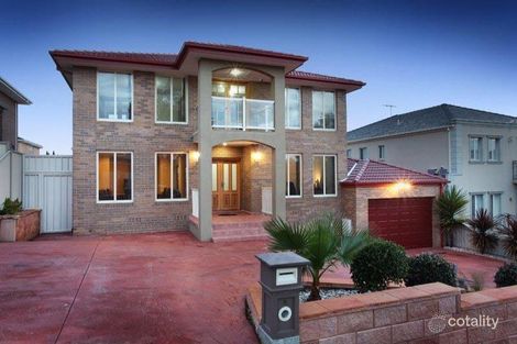 8 Inverie Ct, Greenvale, VIC 3059
