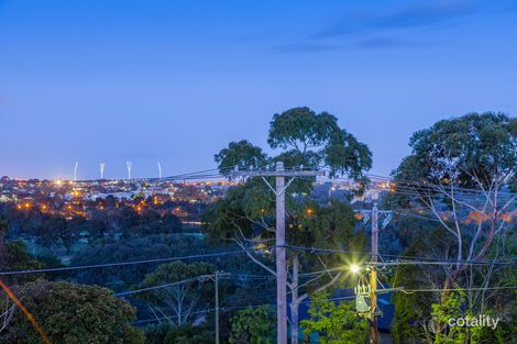 Property photo of 19 Jinjella Road Highton VIC 3216