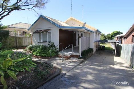 Property photo of 5 Wilson Street Labrador QLD 4215