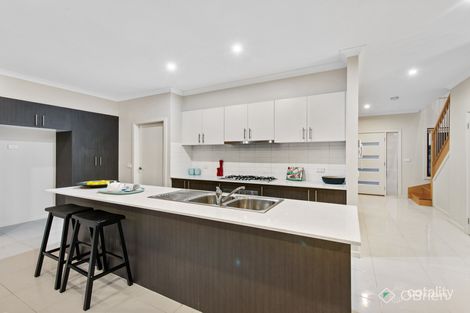 Property photo of 33 Nobel Banks Drive Cairnlea VIC 3023