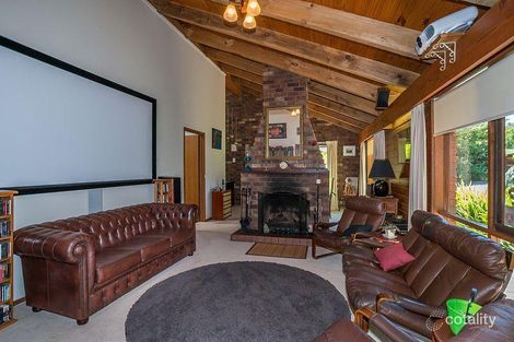 Property photo of 2 Andrew Court Emerald VIC 3782