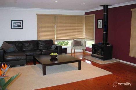 Property photo of 10 Lawrence Avenue Niagara Park NSW 2250