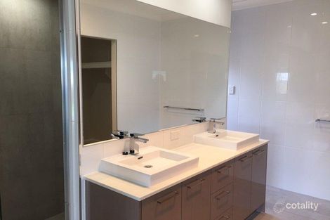 Property photo of 8 Follett Street Yarrabilba QLD 4207