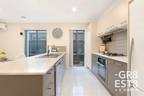 Property photo of 16 Panama Road Cranbourne West VIC 3977